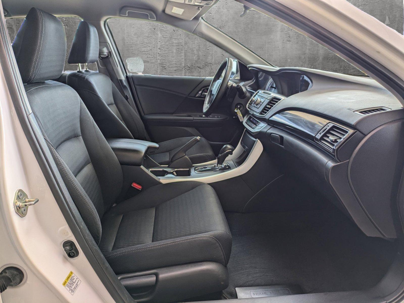 2015 Honda Accord Sedan Vehicle Photo in Tustin, CA 92782