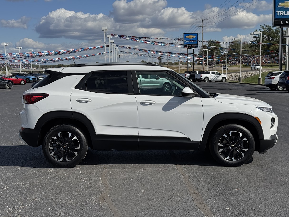 2021 Chevrolet Trailblazer Vehicle Photo in BOONVILLE, IN 47601-9633