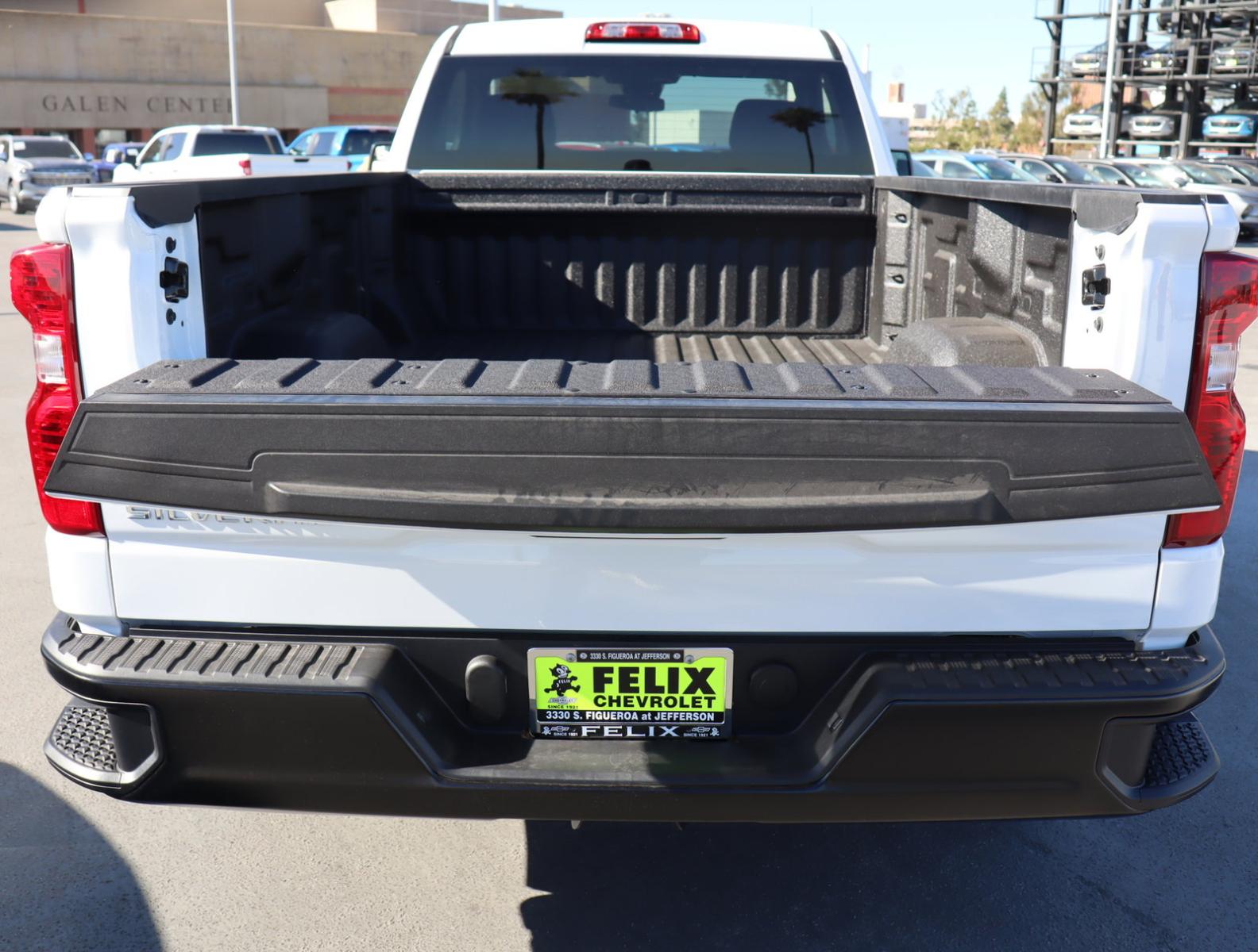 2025 Chevrolet Silverado 1500 Vehicle Photo in LOS ANGELES, CA 90007-3794