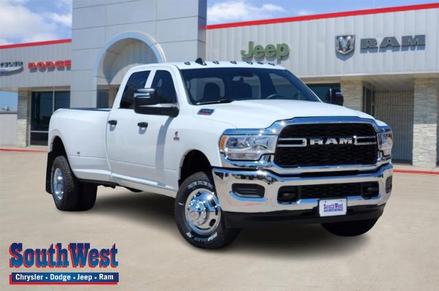 2024 Ram 3500 Vehicle Photo in Cleburne, TX 76033