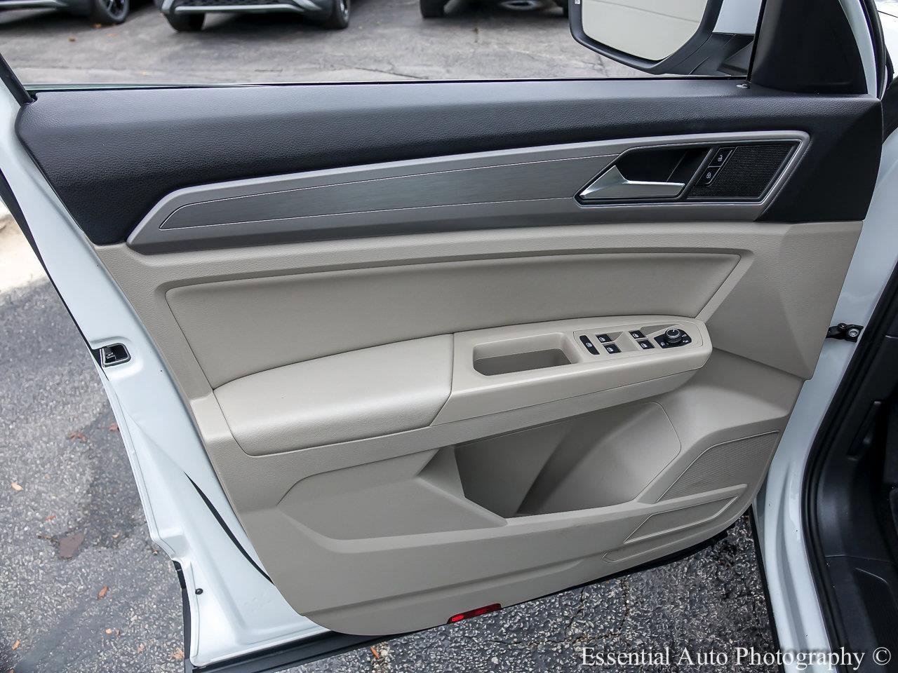 2019 Volkswagen Atlas Vehicle Photo in Saint Charles, IL 60174