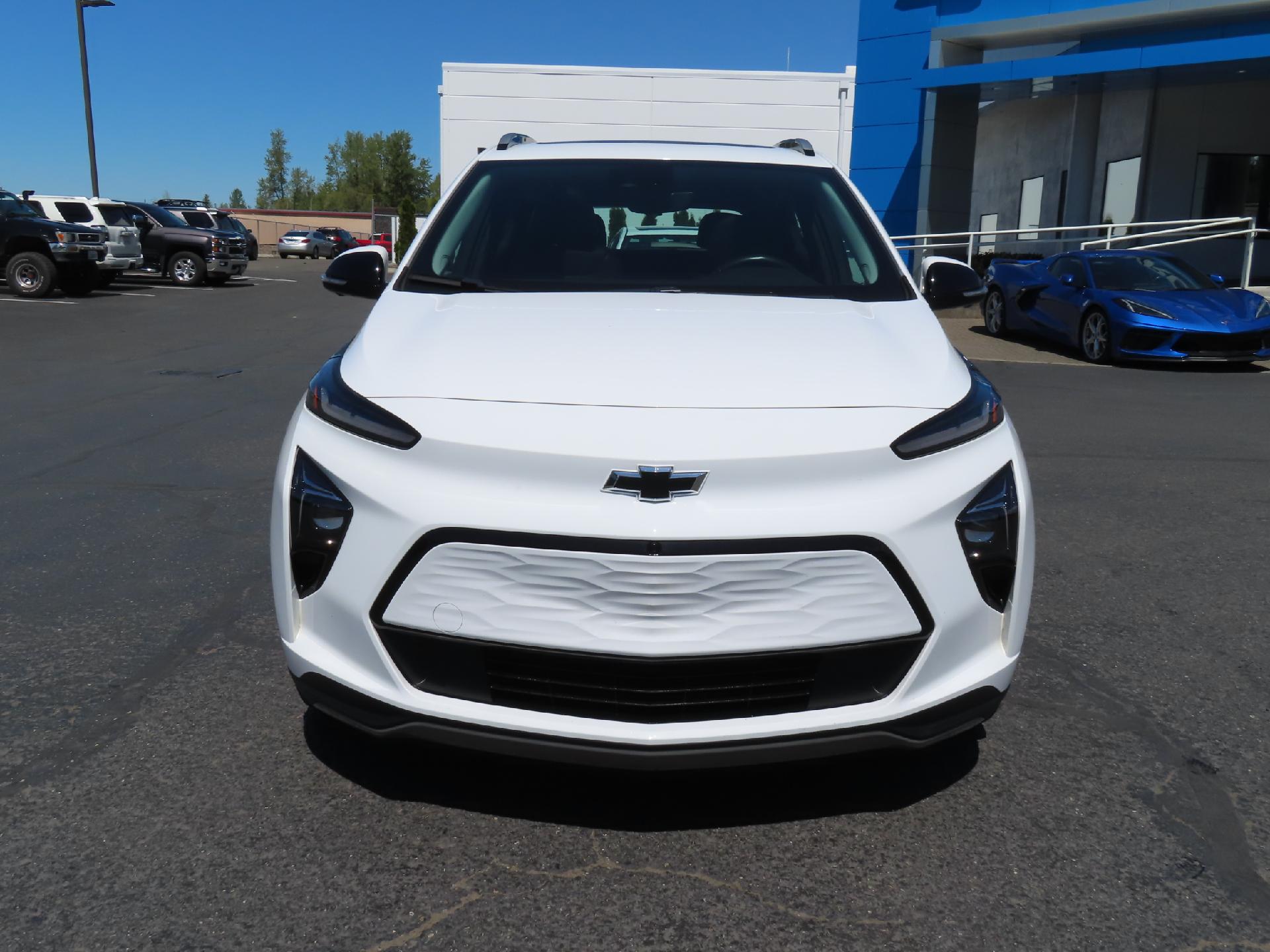 Used 2022 Chevrolet Bolt EUV Premier with VIN 1G1FZ6S06N4117199 for sale in Enumclaw, WA