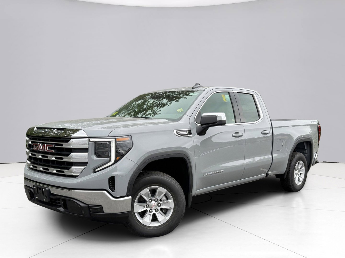 2024 GMC Sierra 1500 Vehicle Photo in LEOMINSTER, MA 01453-2952