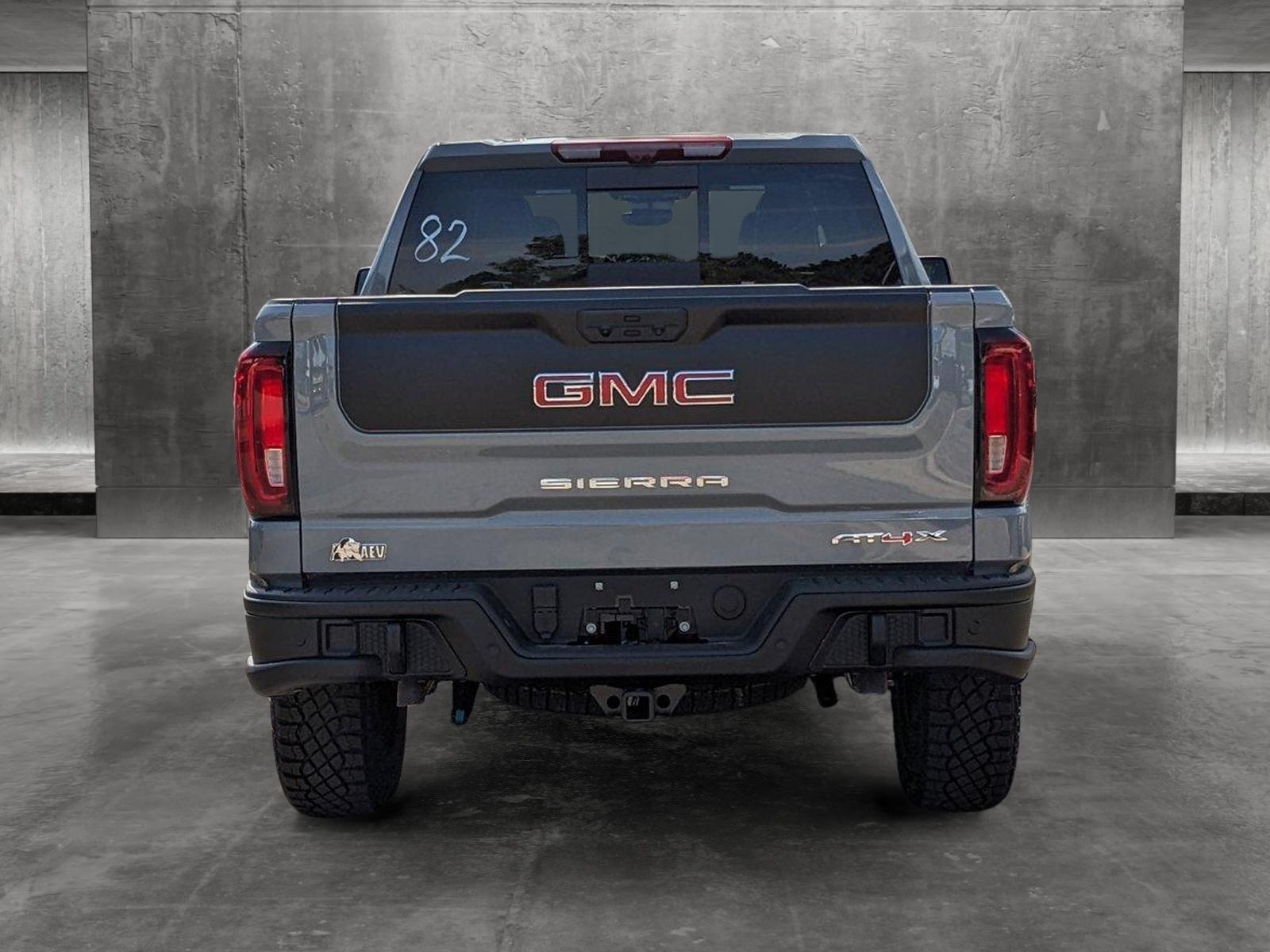 2024 GMC Sierra 1500 Vehicle Photo in GOLDEN, CO 80401-3850