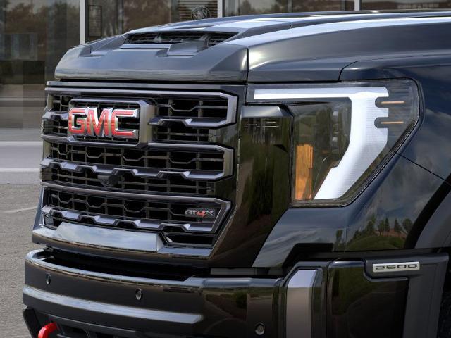 2025 GMC Sierra 2500 HD Vehicle Photo in MEDINA, OH 44256-9631