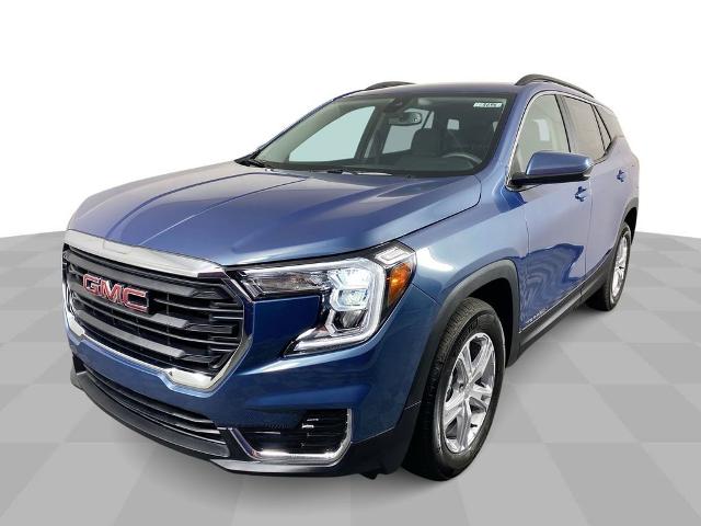 2024 GMC Terrain Vehicle Photo in ALLIANCE, OH 44601-4622