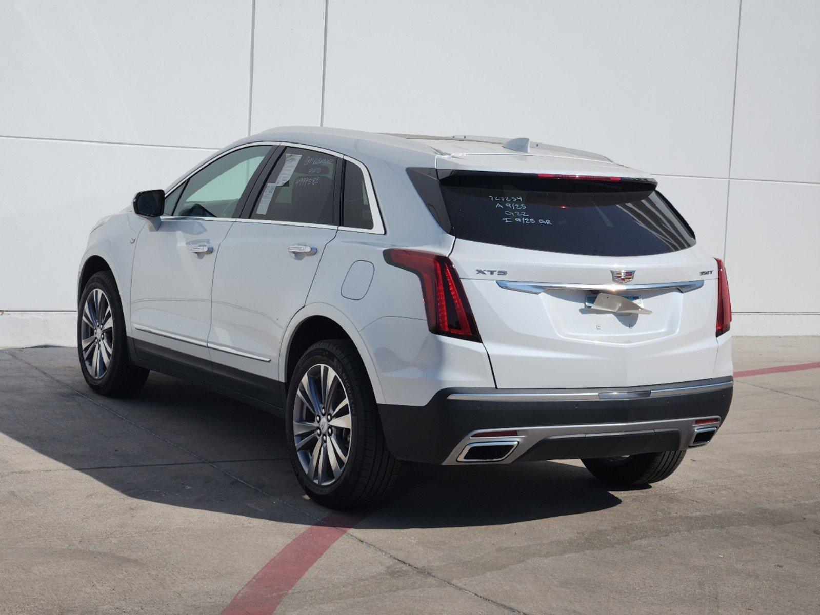 2024 Cadillac XT5 Vehicle Photo in GRAPEVINE, TX 76051-8302