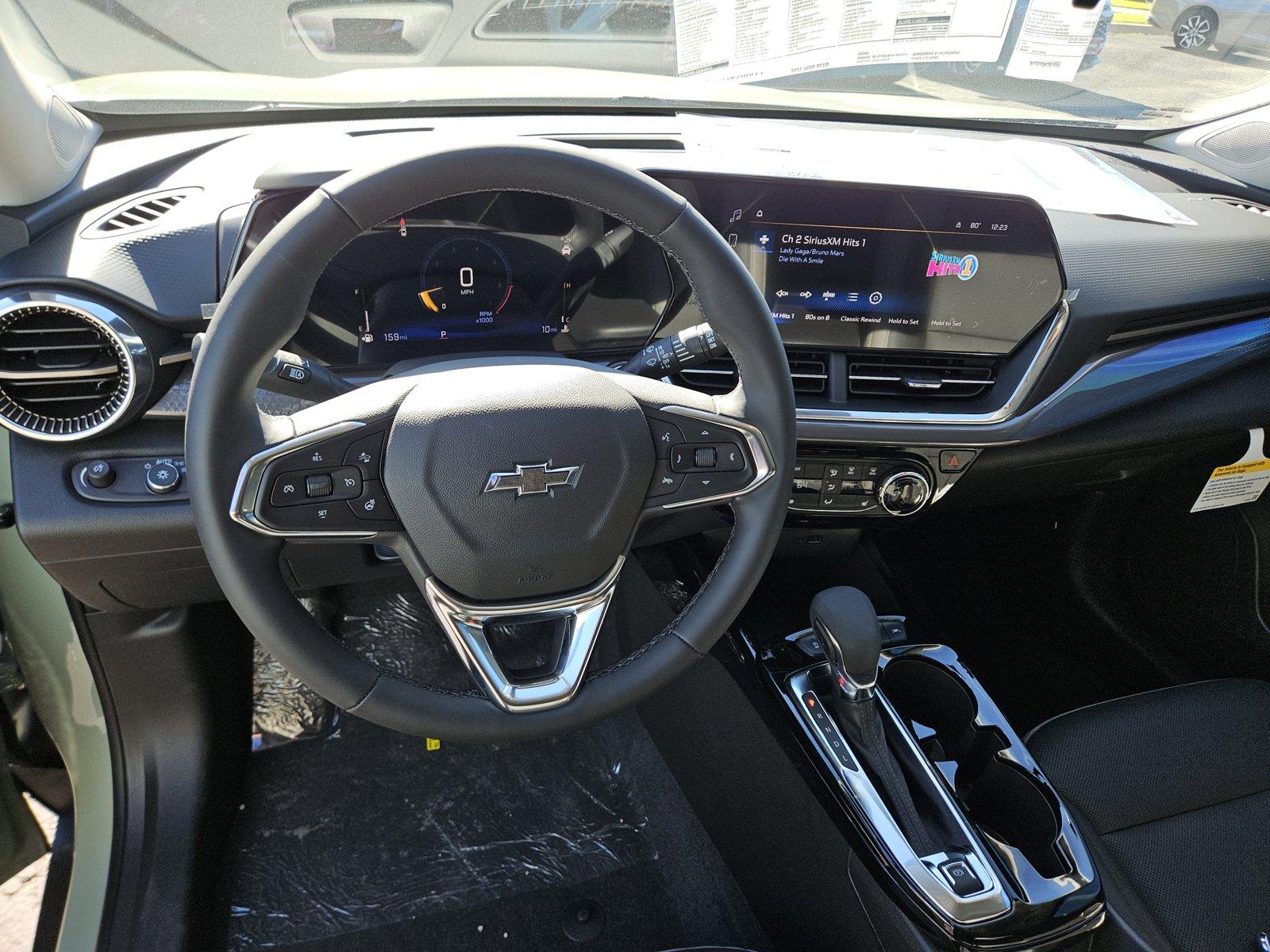 2025 Chevrolet Trax Vehicle Photo in NORTH RICHLAND HILLS, TX 76180-7199