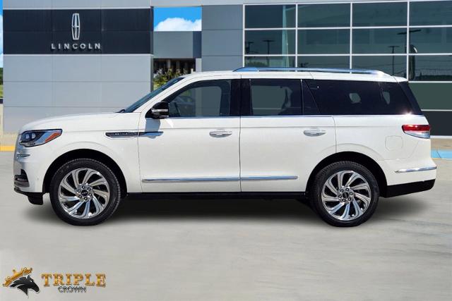 2024 Lincoln Navigator Vehicle Photo in Stephenville, TX 76401-3713