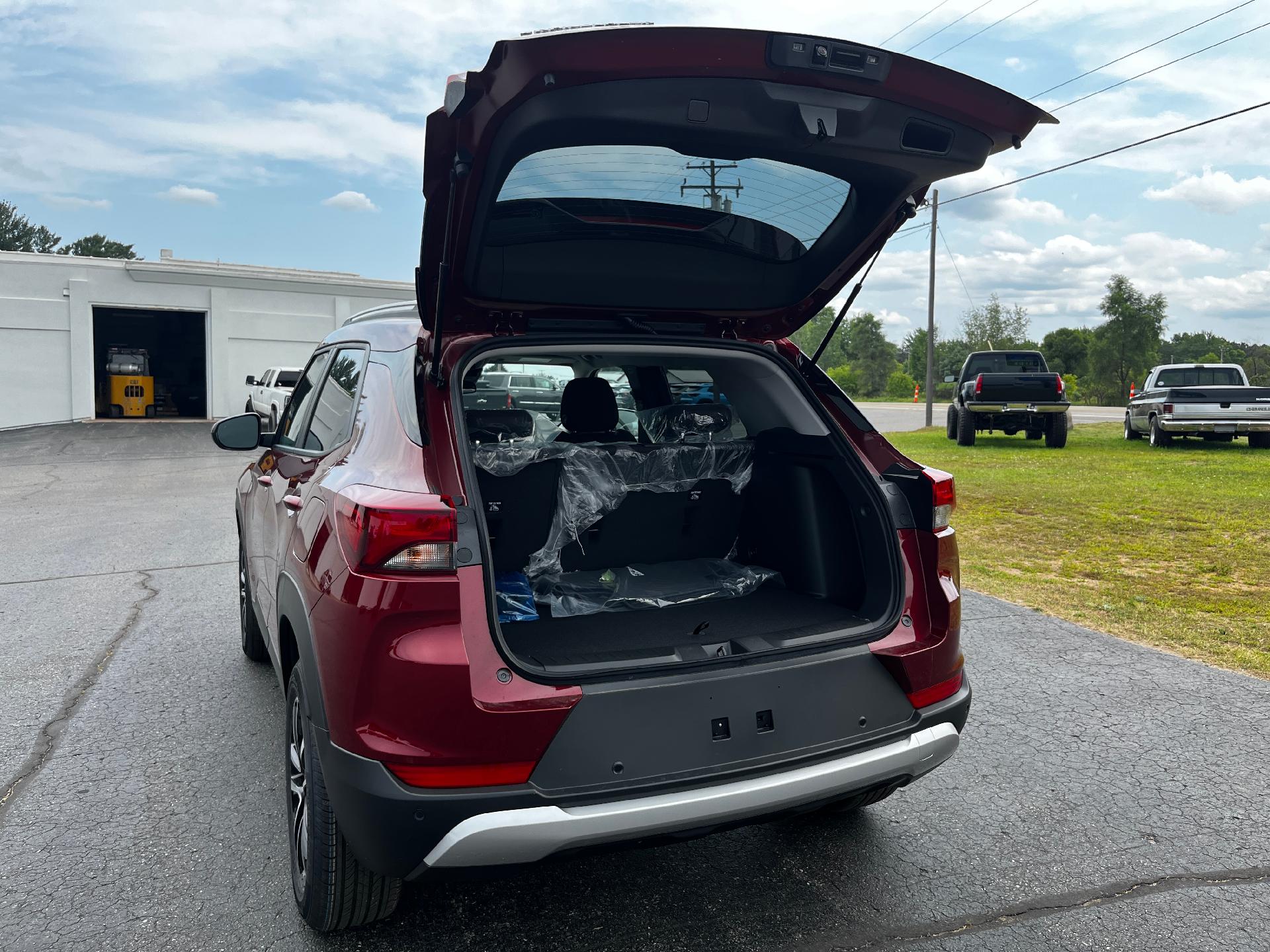 2024 Chevrolet Trailblazer Vehicle Photo in CLARE, MI 48617-9414