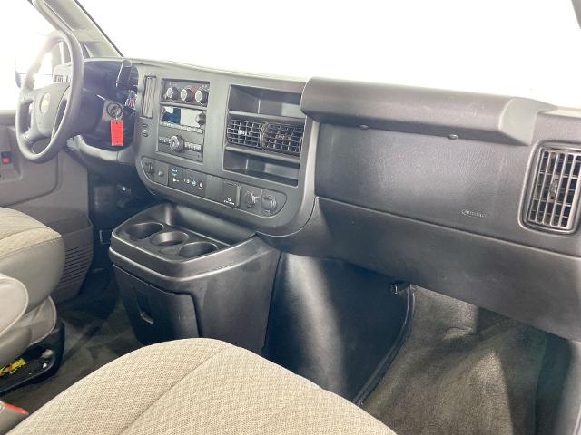 2018 Chevrolet Express Passenger Vehicle Photo in ALLIANCE, OH 44601-4622