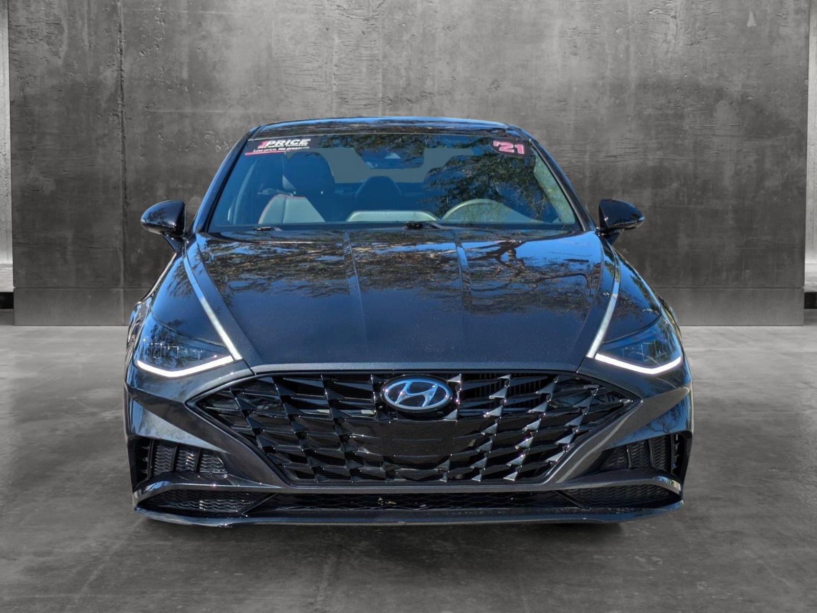 2021 Hyundai SONATA Vehicle Photo in St. Petersburg, FL 33713