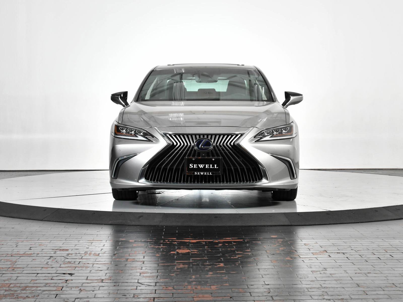 2020 Lexus ES 300h Vehicle Photo in DALLAS, TX 75235