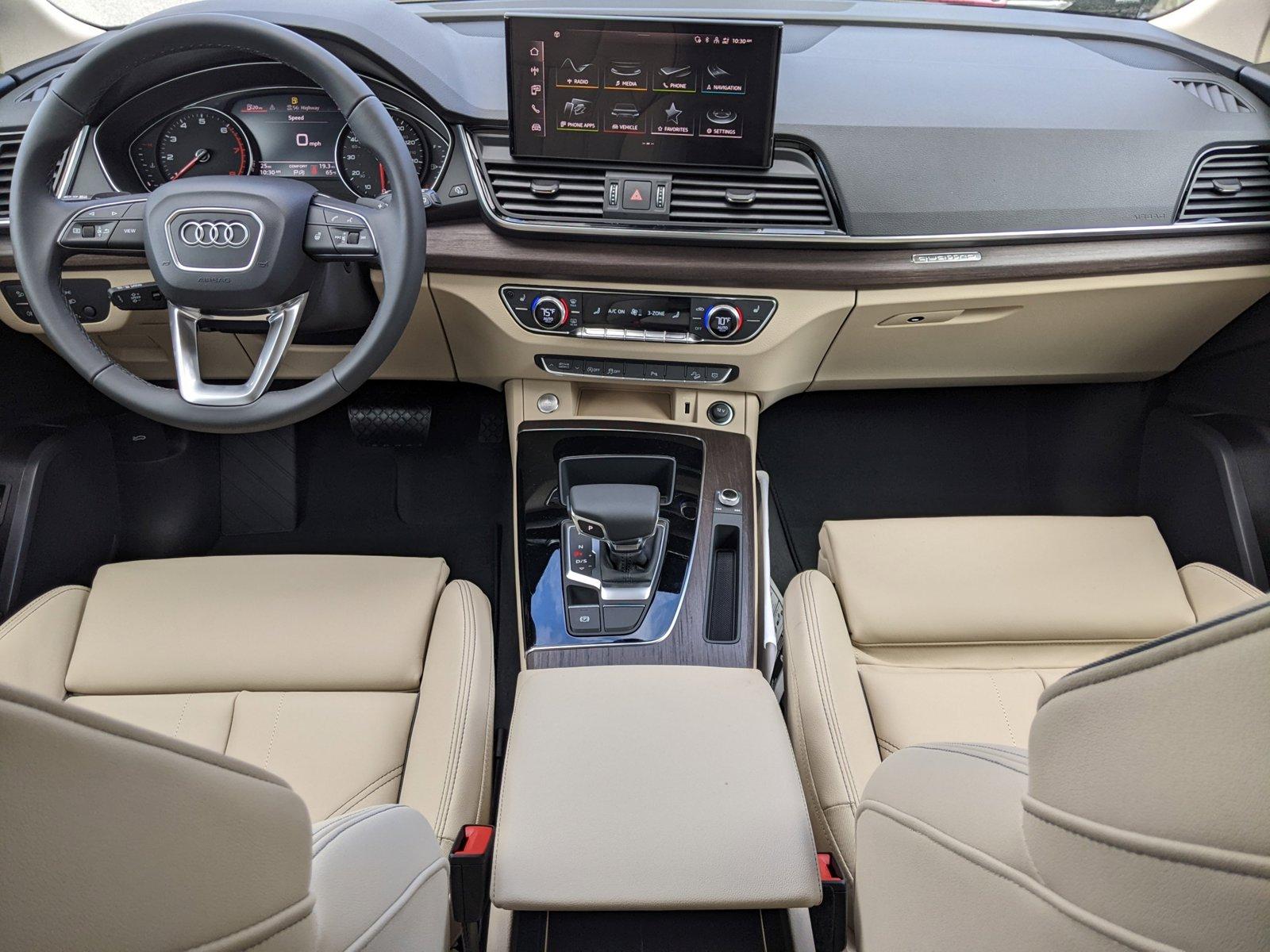 2024 Audi Q5 Vehicle Photo in Cockeysville, MD 21030