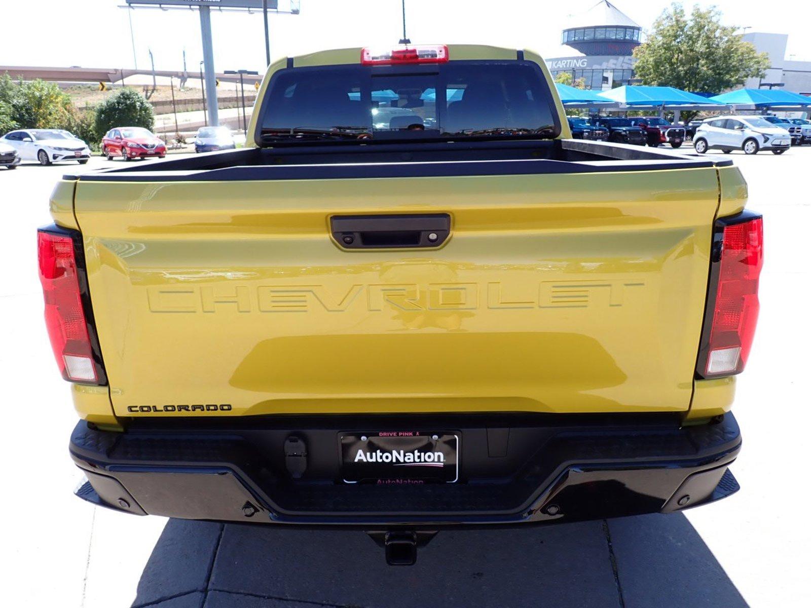 2024 Chevrolet Colorado Vehicle Photo in DENVER, CO 80221-3610