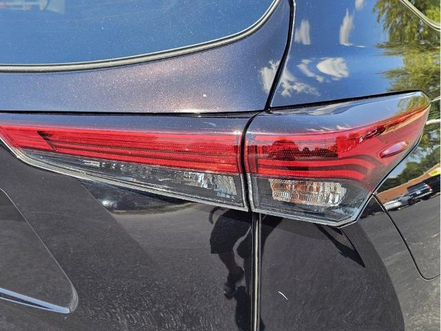 2021 Toyota Highlander Vehicle Photo in Auburn, AL 36832-6638