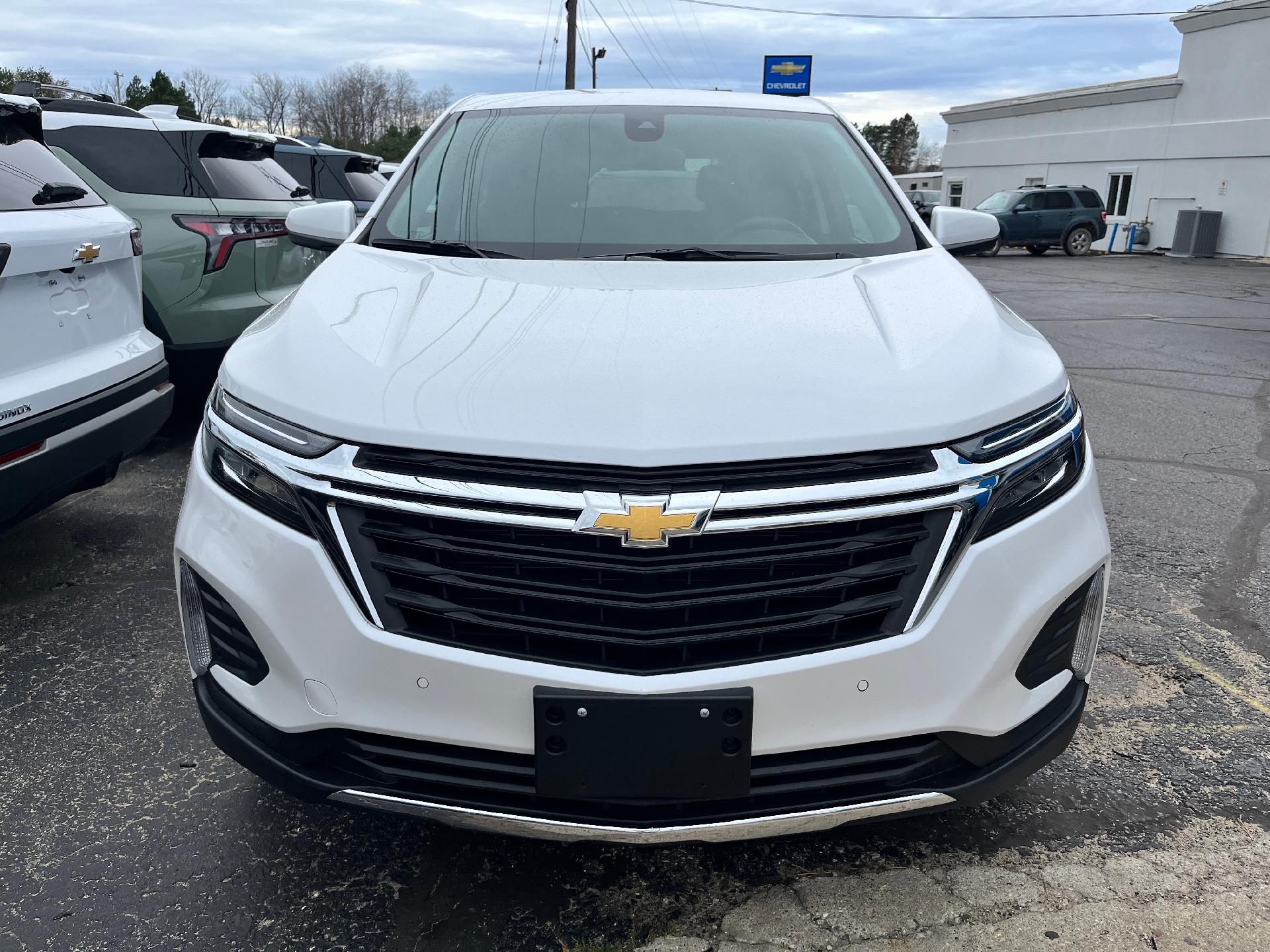 2024 Chevrolet Equinox Vehicle Photo in CLARE, MI 48617-9414