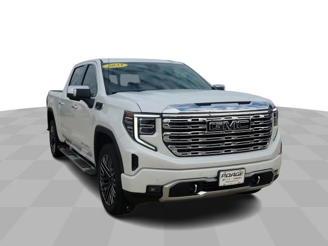 Used 2023 GMC Sierra 1500 Denali Denali with VIN 1GTUUGE85PZ100887 for sale in Quincy, IL