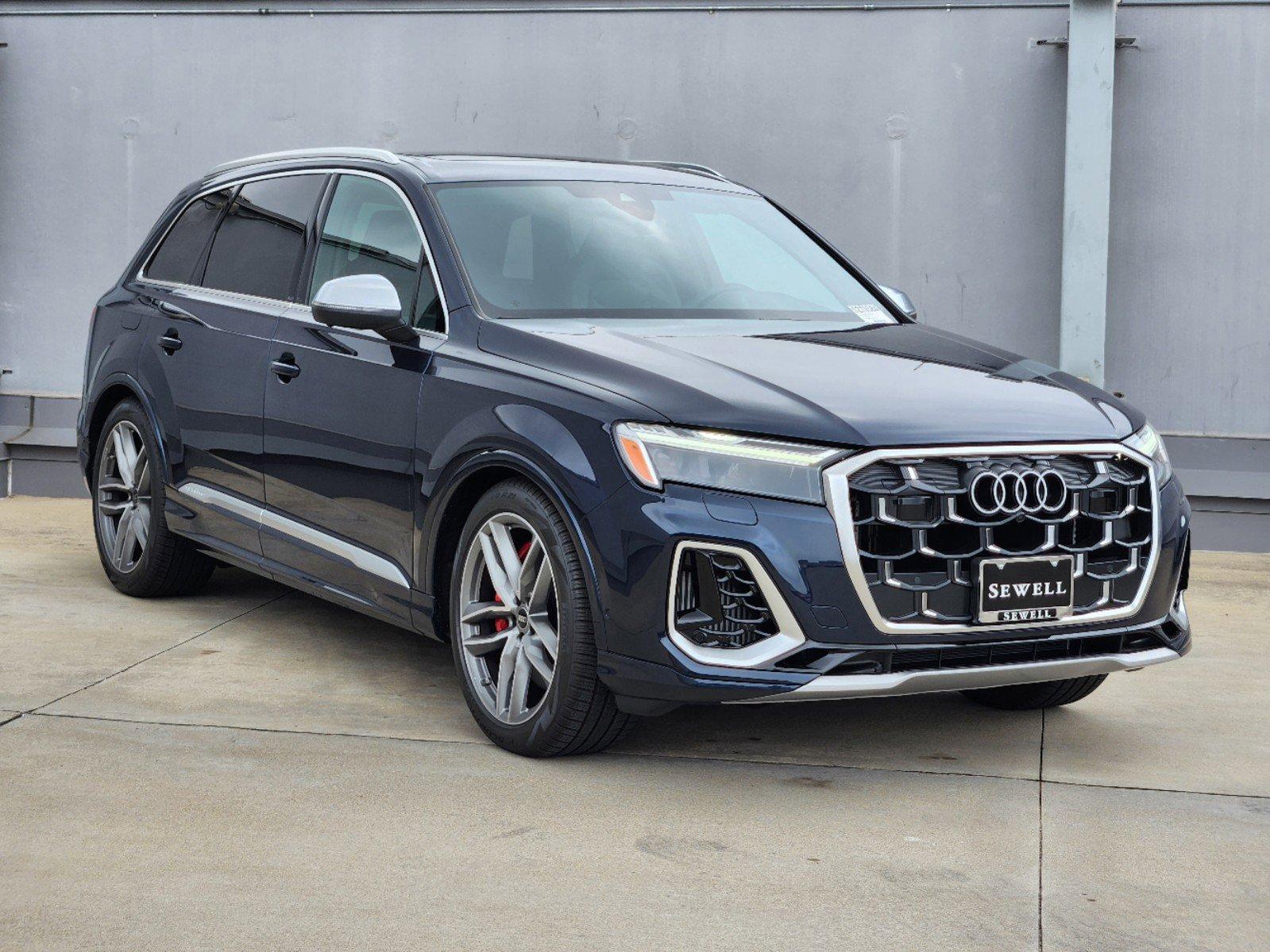 2025 Audi SQ7 Vehicle Photo in SUGAR LAND, TX 77478