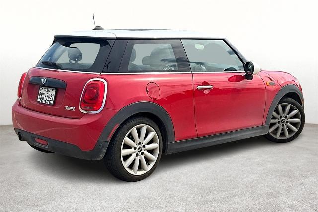 2019 MINI Cooper Hardtop 2 Door Vehicle Photo in Houston, TX 77007