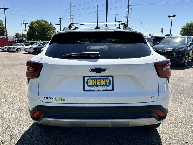 2025 Chevrolet Trax Vehicle Photo in GREELEY, CO 80634-4125