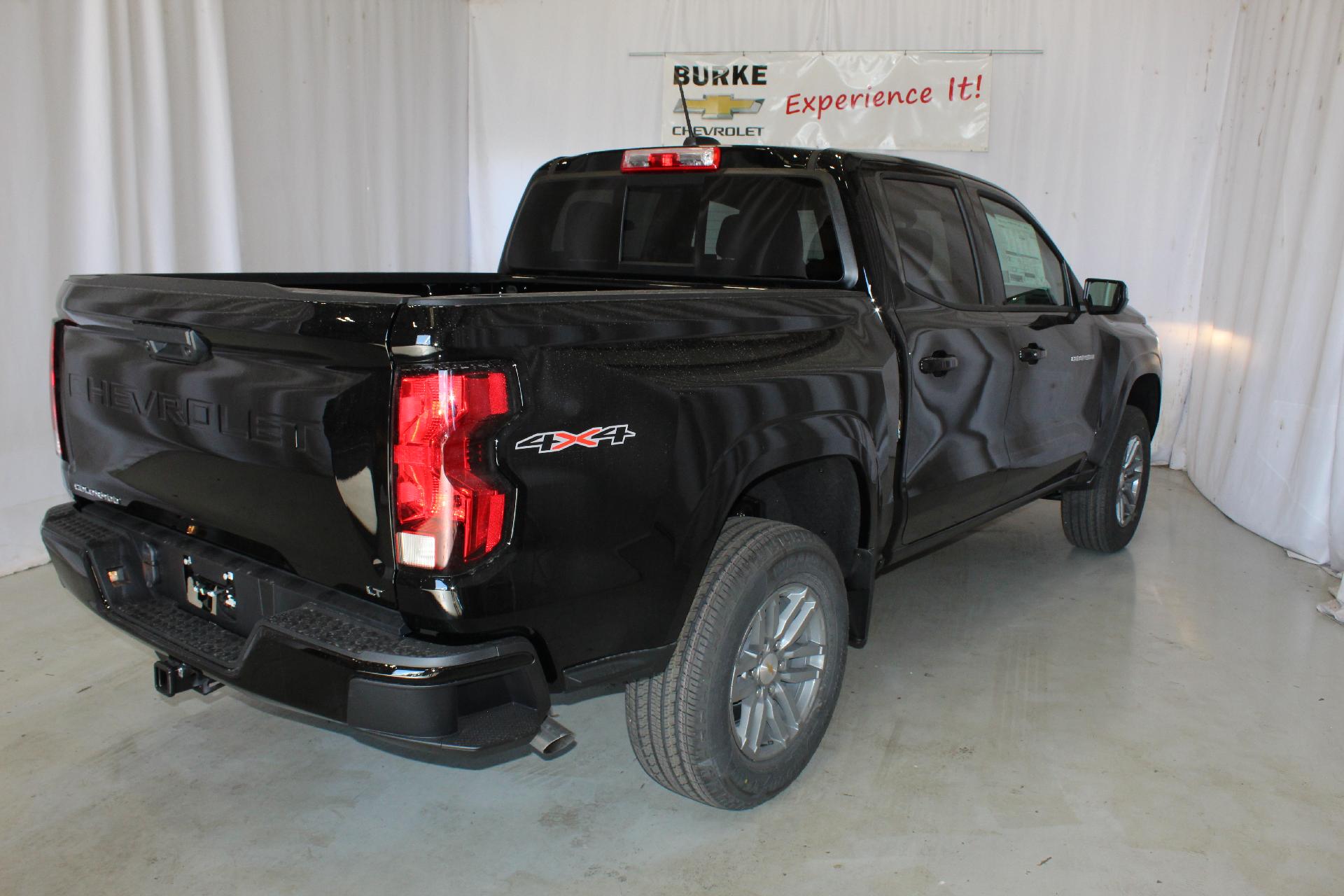 2024 Chevrolet Colorado Vehicle Photo in NORTHAMPTON, MA 01060-1120