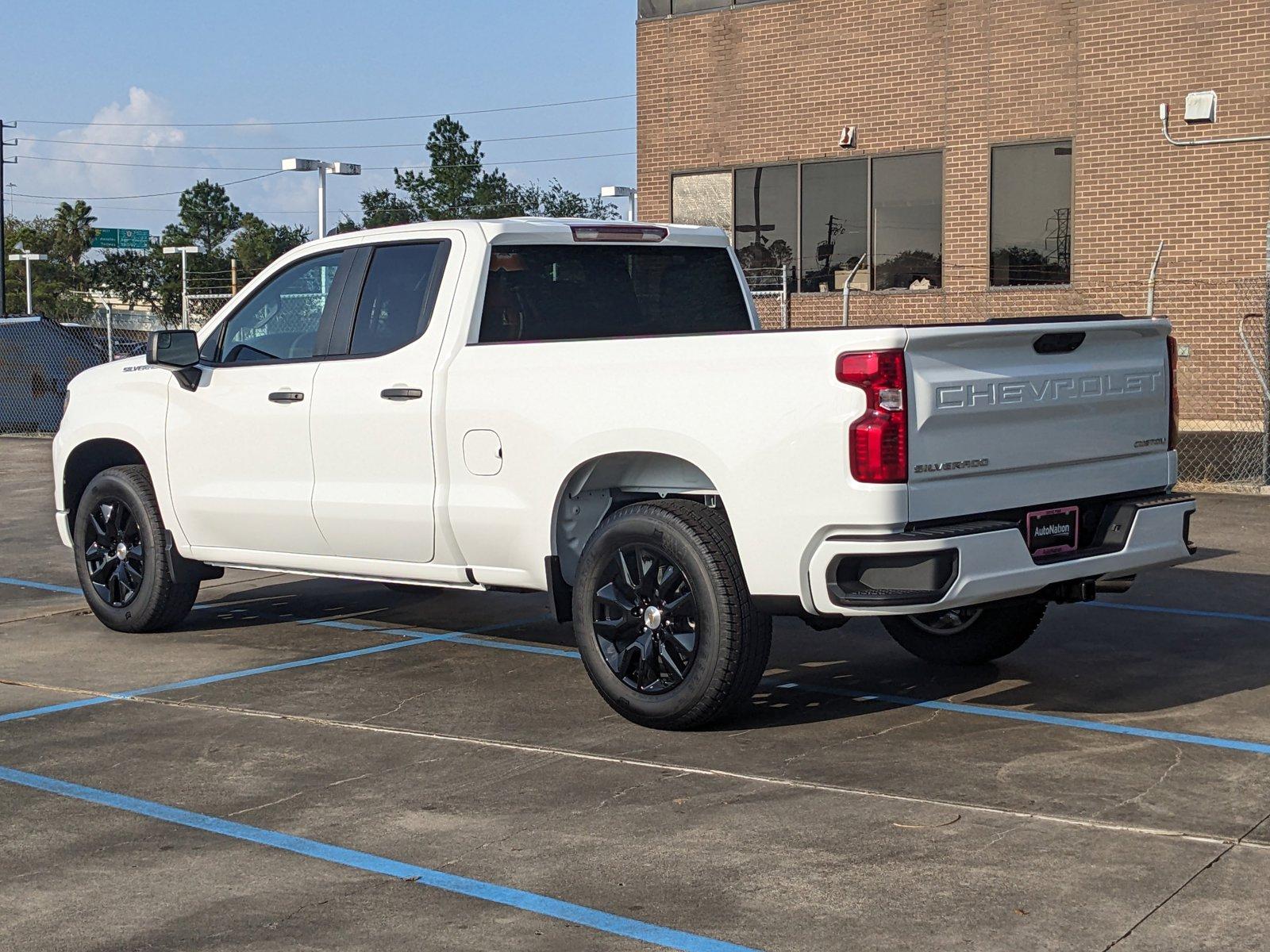 2025 Chevrolet Silverado 1500 Vehicle Photo in HOUSTON, TX 77034-5009