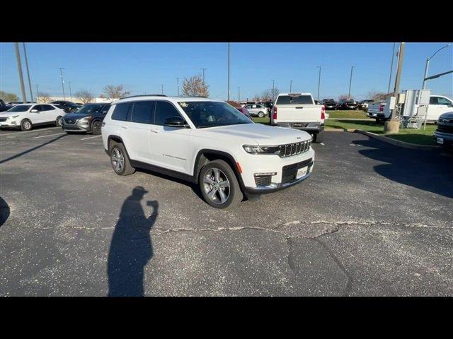 Used 2021 Jeep Grand Cherokee L Limited with VIN 1C4RJKBGXM8206590 for sale in Fenton, MO