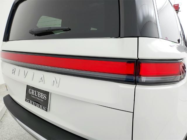 2023 Rivian R1S Vehicle Photo in Grapevine, TX 76051