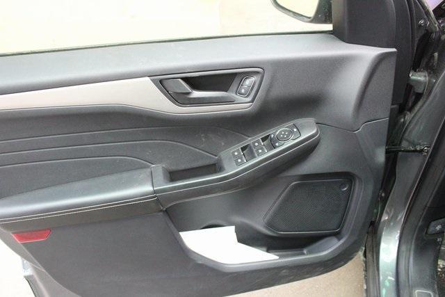 2022 Ford Escape Vehicle Photo in GRAND LEDGE, MI 48837-9199