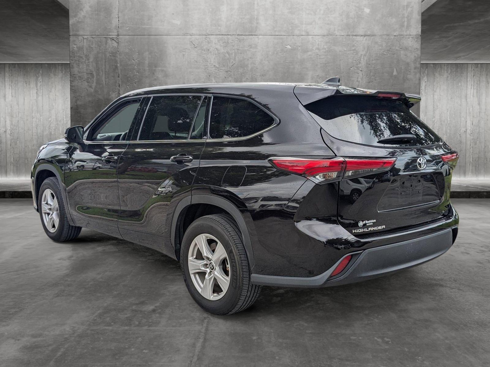 2022 Toyota Highlander Vehicle Photo in Pompano Beach, FL 33064