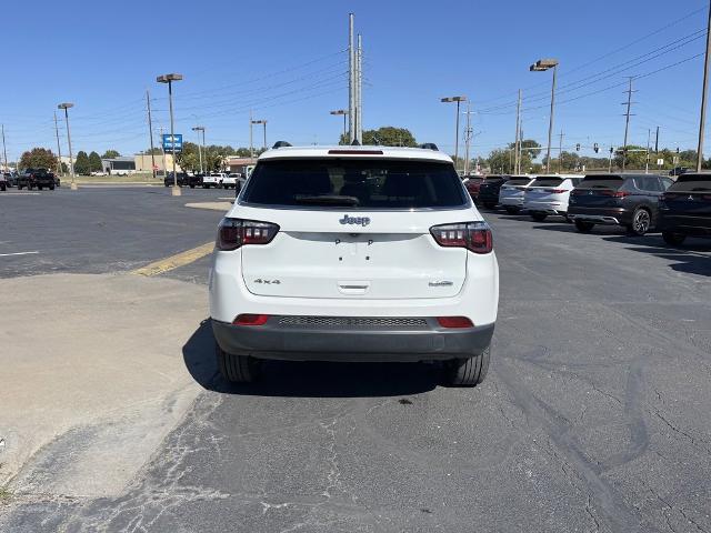 2022 Jeep Compass Vehicle Photo in MANHATTAN, KS 66502-5036