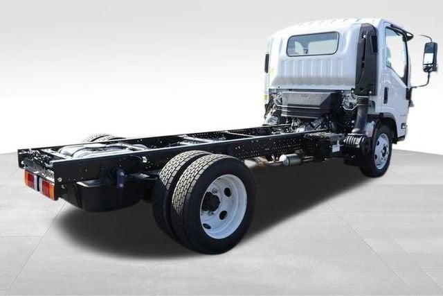 2024 Chevrolet Low Cab Forward Vehicle Photo in Salem, OR 97301