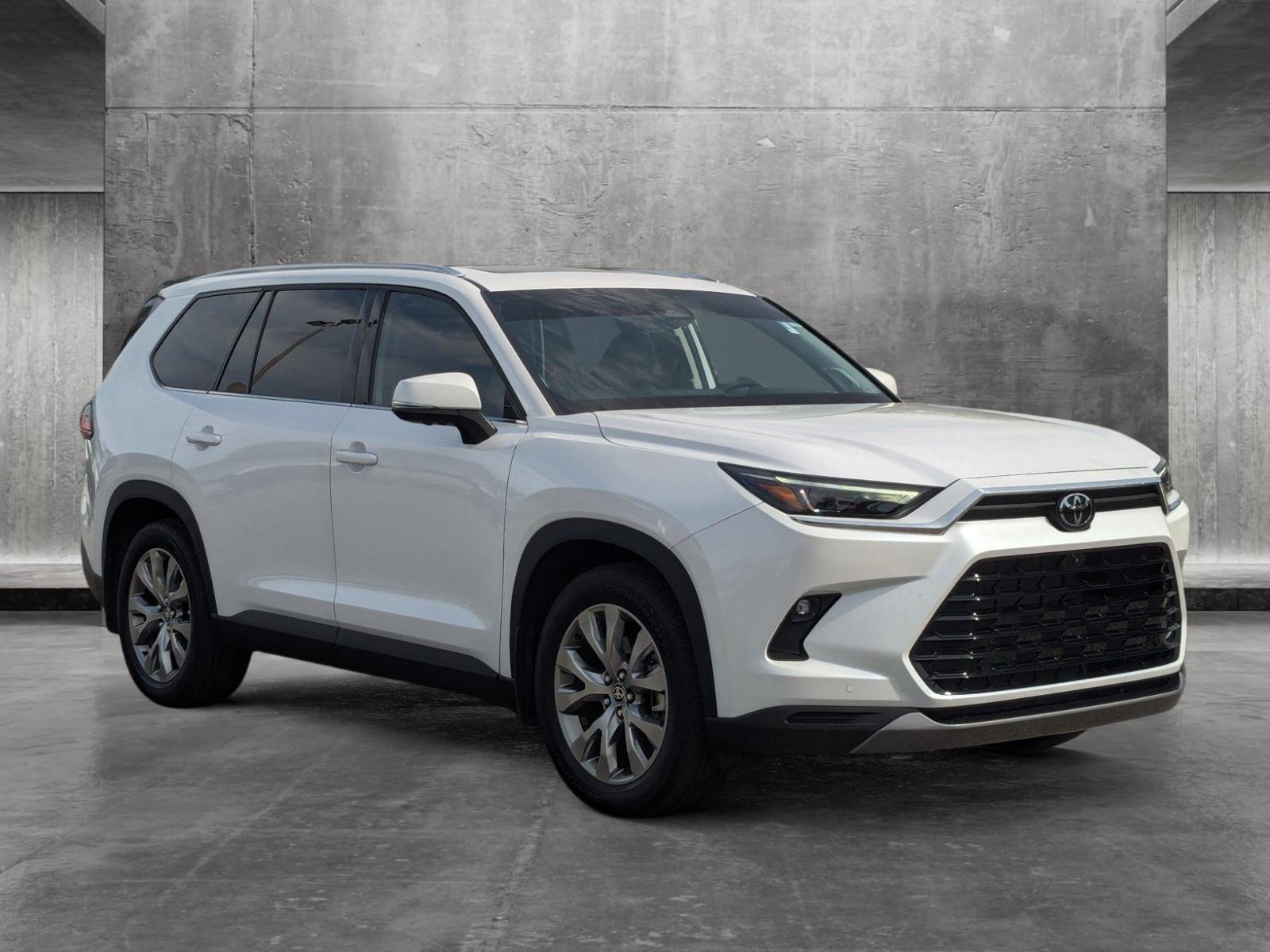 2024 Toyota Grand Highlander Vehicle Photo in St. Petersburg, FL 33713