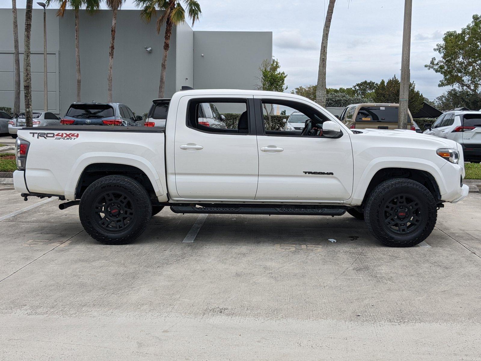 2020 Toyota Tacoma 4WD Vehicle Photo in Davie, FL 33331