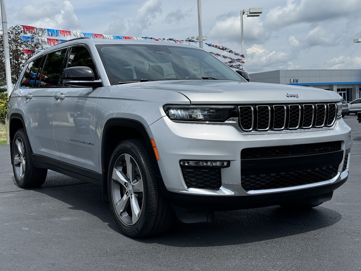 2021 Jeep Grand Cherokee L Vehicle Photo in BOONVILLE, IN 47601-9633