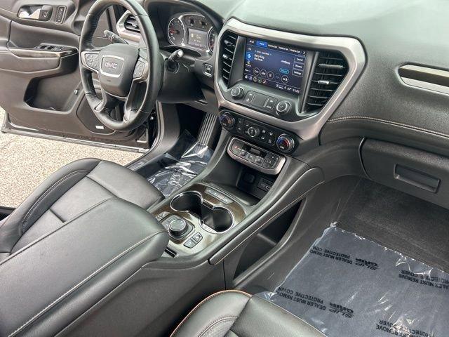 2022 GMC Acadia Vehicle Photo in MEDINA, OH 44256-9631