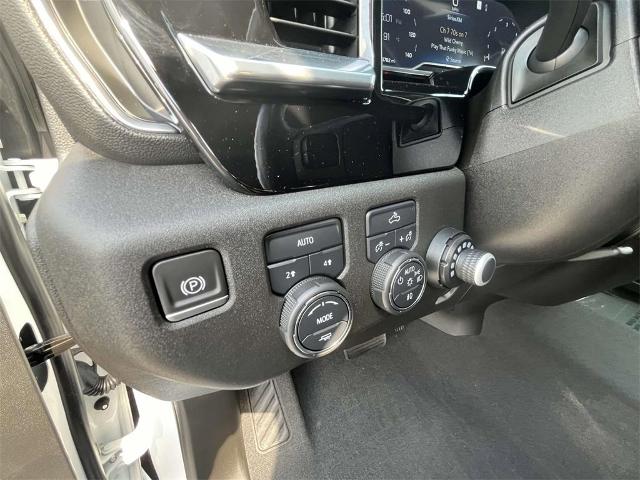 2022 Chevrolet Silverado 1500 Vehicle Photo in ALCOA, TN 37701-3235