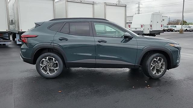 2025 Chevrolet Trax Vehicle Photo in JOLIET, IL 60435-8135