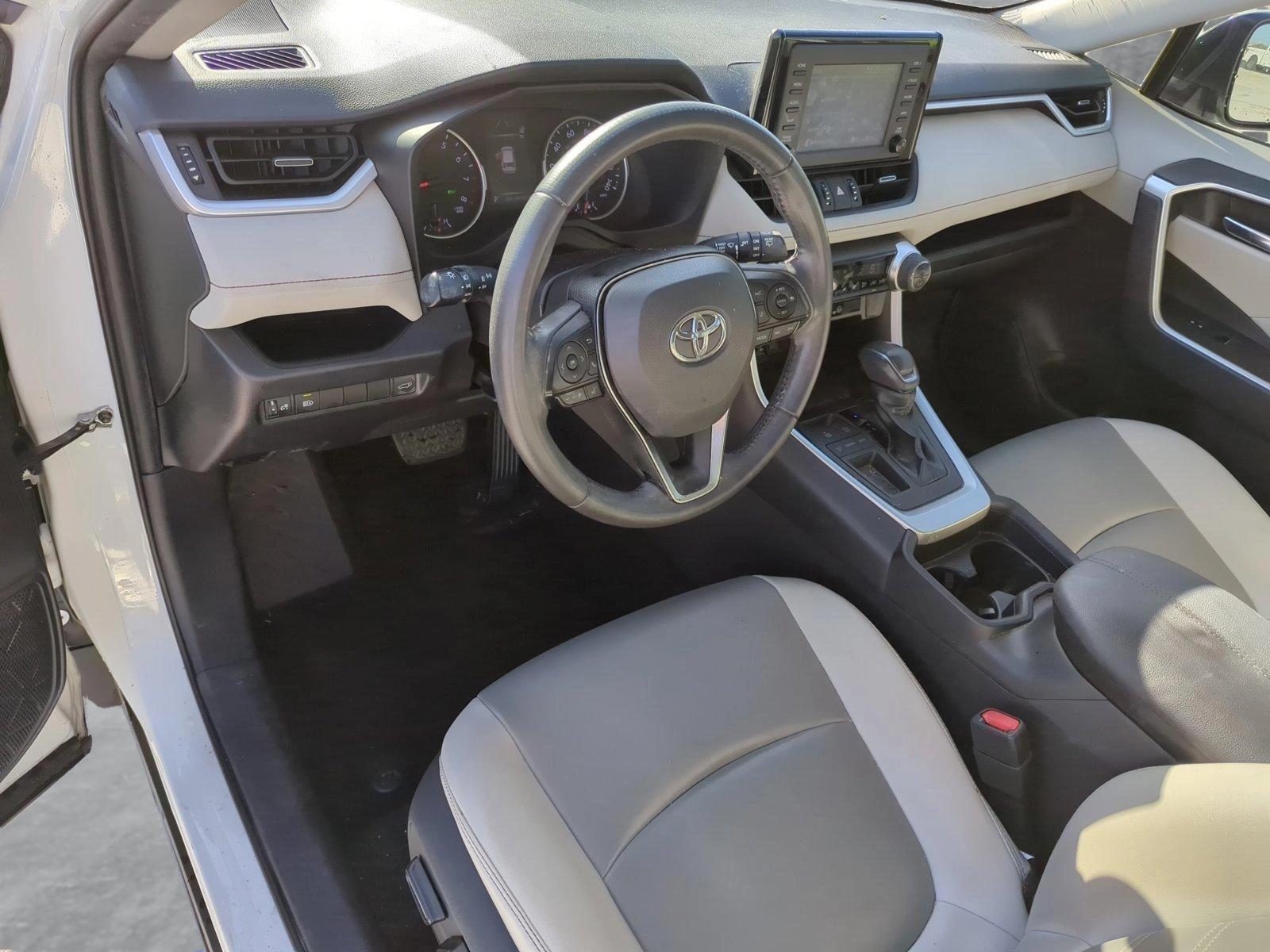 2019 Toyota RAV4 Vehicle Photo in Ft. Myers, FL 33907