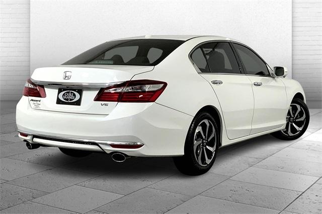 2016 Honda Accord Sedan Vehicle Photo in KANSAS CITY, MO 64114-4545