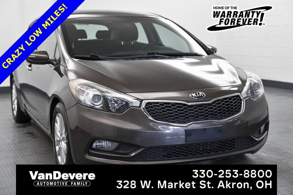 2015 Kia Forte 5-Door Vehicle Photo in AKRON, OH 44303-2185