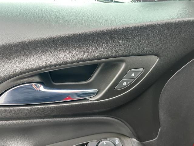 2022 Chevrolet Equinox Vehicle Photo in GREEN BAY, WI 54302-3701