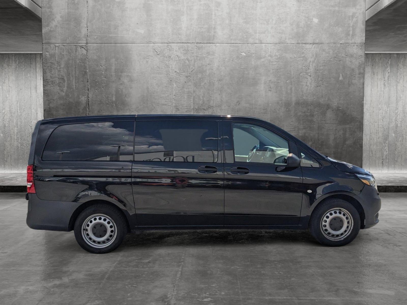 2019 Mercedes-Benz Metris Passenger Van Vehicle Photo in MIAMI, FL 33172-3015