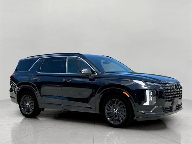 2025 Hyundai PALISADE Vehicle Photo in Green Bay, WI 54304