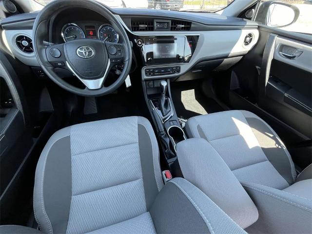 2018 Toyota Corolla Vehicle Photo in ALCOA, TN 37701-3235