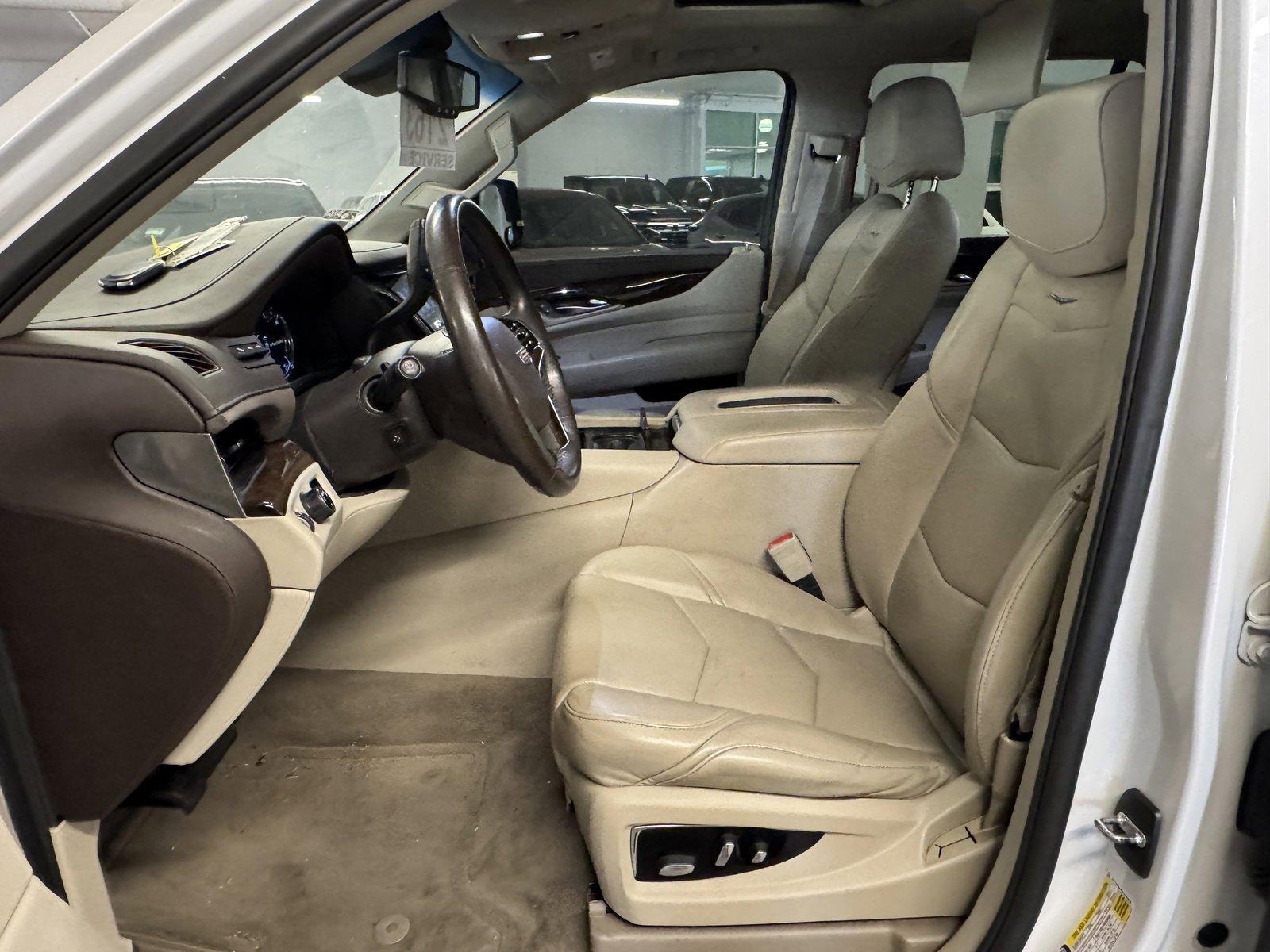 2016 Cadillac Escalade Vehicle Photo in LOS ANGELES, CA 90007-3794