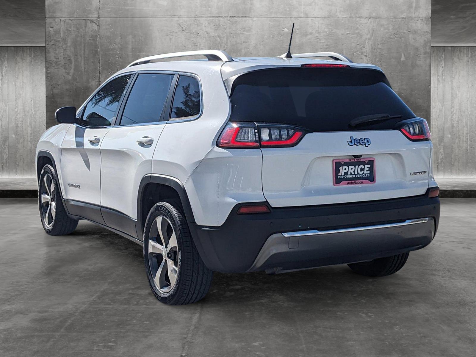 2019 Jeep Cherokee Vehicle Photo in MIAMI, FL 33172-3015