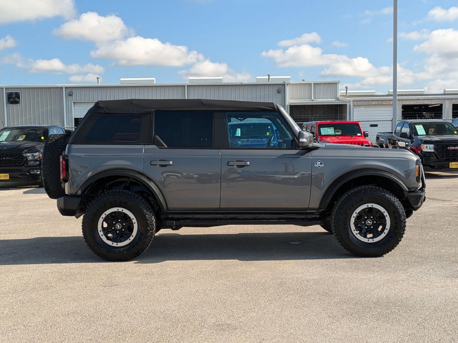 2021 Ford Bronco Vehicle Photo in Seguin, TX 78155