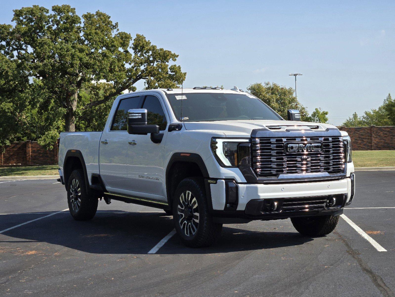 2024 GMC Sierra 2500 HD Vehicle Photo in DALLAS, TX 75209-3016